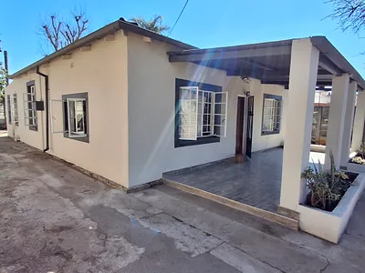 4 Bedroom House For Sale in Pretoria - RB12.webp