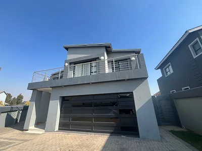 3 Bedroom House For Sale in Brakpan - q75c.webp