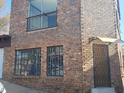 2 Bedroom Apartment To Rent in Johannesburg - JtGk.webp