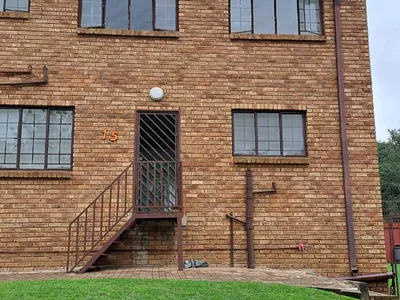 3 Bedroom Townhouse For Sale in Alberton - zSUN.webp