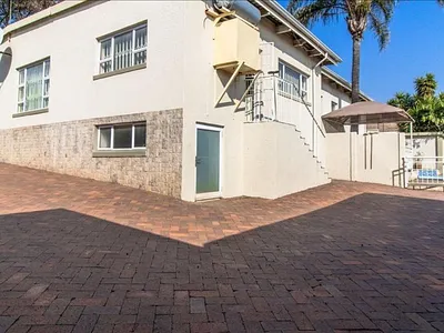 3 Bedroom House For Sale in Johannesburg - cnuP.webp