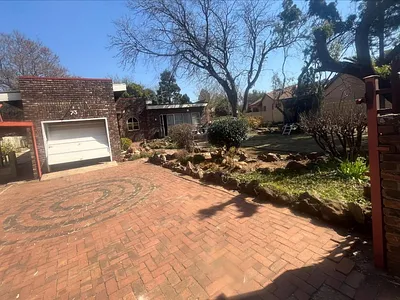 3 Bedroom House For Sale in Johannesburg - enZj.webp