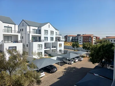 2 Bedroom Apartment For Sale in Edenvale - 0qcF.webp