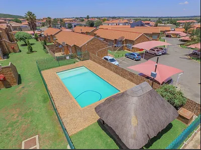 2 Bedroom Apartment For Sale in Johannesburg - img