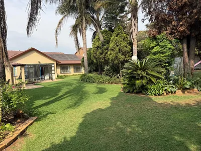 4 Bedroom House For Sale in Alberton - qcUp.webp