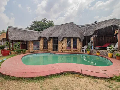 4 Bedroom House For Sale in Alberton - ZYys.webp