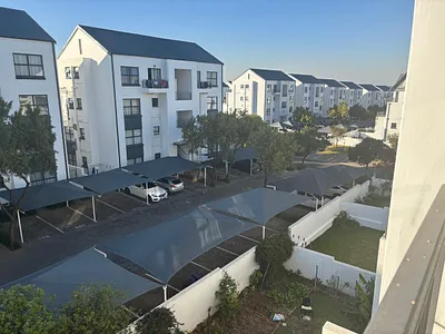 2 Bedroom Apartment For Sale in Edenvale - mv6Z.webp