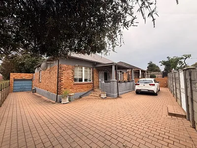 3 Bedroom House For Sale in Johannesburg - m6Wz.webp