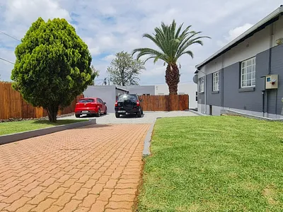 10 Bedroom House For Sale in Edenvale - hs0h.webp