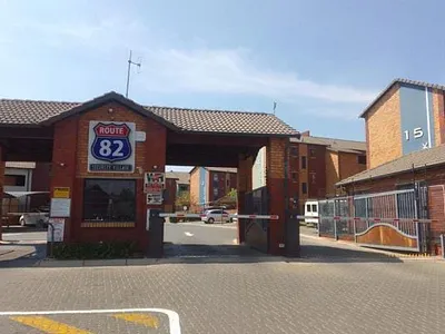 2 Bedroom Apartment For Sale in Johannesburg - DvjG.webp