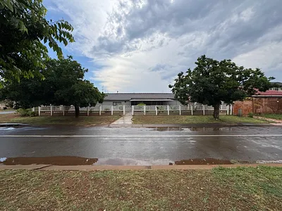 3 Bedroom House For Sale in Johannesburg - 5MTD.webp