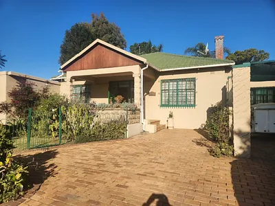 3 Bedroom House For Sale in Johannesburg - YgNn.webp