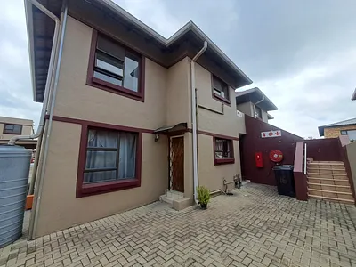2 Bedroom Townhouse To Rent in Alberton - YVzw.webp