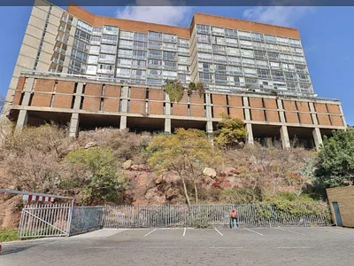 1 Bedroom Apartment For Sale in Johannesburg - db7k.webp