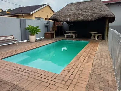 2 Bedroom Townhouse For Sale in Alberton - DTqz.webp