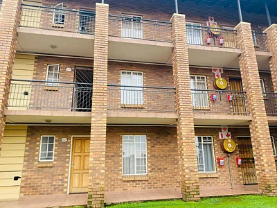 2 Bedroom Apartment For Sale in Boksburg - 7FeL.webp