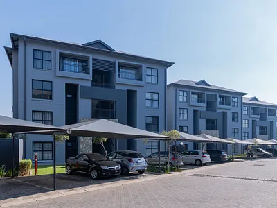 3 Bedroom Apartment For Sale in Edenvale - img