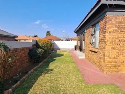 3 Bedroom House For Sale in Alberton - FwB5.webp