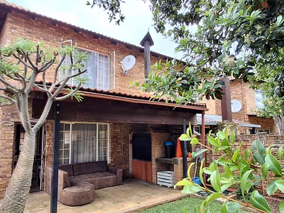 2 Bedroom Townhouse For Sale in Pretoria - 9wp3.webp