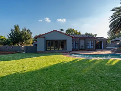 3 Bedroom House For Sale in Alberton - Ffr3.webp