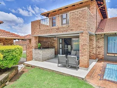 3 Bedroom Apartment For Sale in Alberton - nPsu.webp