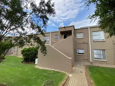 3 Bedroom Townhouse For Sale in Alberton - wXQT.webp
