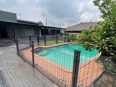 4 Bedroom House For Sale in Alberton - slih.webp