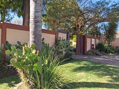 3 Bedroom House For Sale in Edenvale - EMjc.webp