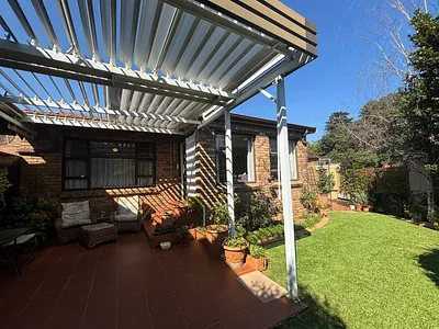 2 Bedroom Townhouse For Sale in Kempton Park - MnOO.webp