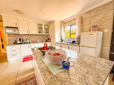 3 Bedroom House For Sale in Johannesburg - ArUs.webp