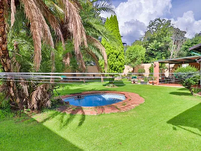 4 Bedroom House For Sale in Sandton - BmhP.webp