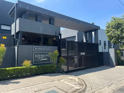 3 Bedroom Townhouse For Sale in Sandton - kXPM.webp