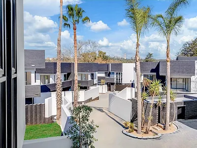 4 Bedroom Townhouse For Sale in Sandton - img