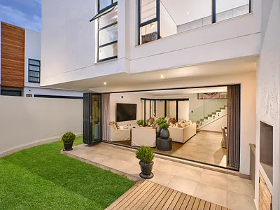 4 Bedroom Townhouse For Sale in Sandton - img