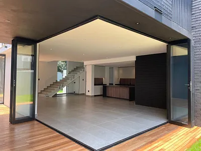 4 Bedroom Townhouse To Rent in Sandton - img