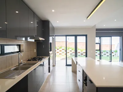 3 Bedroom Townhouse For Sale in Sandton - img