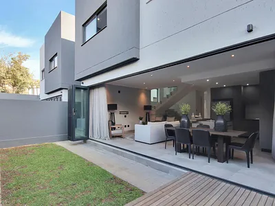 4 Bedroom Townhouse For Sale in Sandton - cNt0.webp