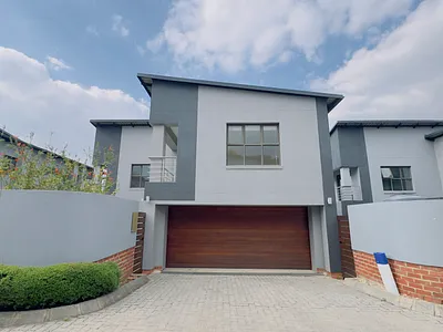 4 Bedroom Townhouse To Rent in Sandton - img