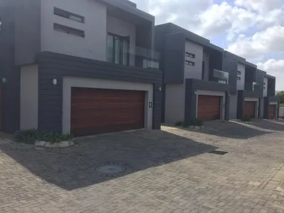 3 Bedroom Townhouse For Sale in Sandton - xz9M.webp