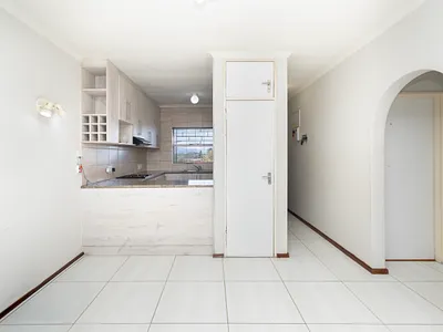 2 Bedroom Apartment To Rent in Parow - sz4W.webp
