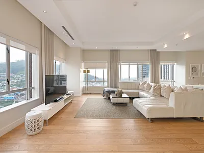3 Bedroom Apartment For Sale in Cape Town - Zw33.webp