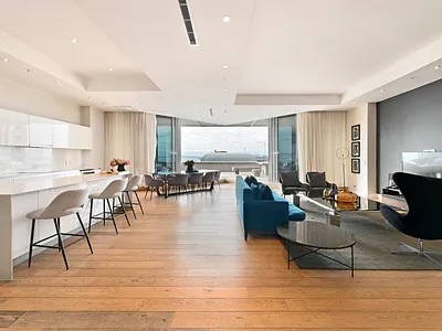 3 Bedroom Apartment For Sale in Cape Town - nWUV.webp