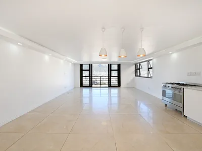 3 Bedroom House To Rent in Cape Town - pW53.webp