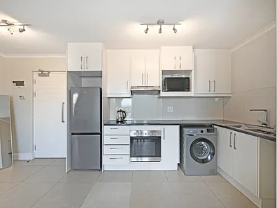 2 Bedroom Apartment To Rent in Cape Town - img