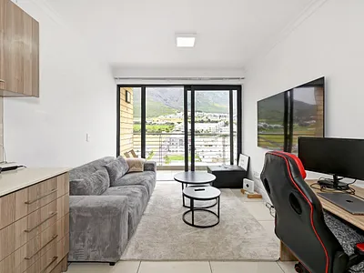 2 Bedroom Apartment To Rent in Cape Town - img