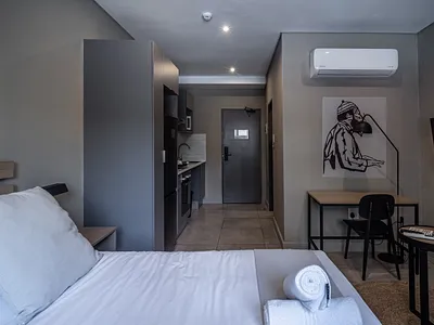 1 Bedroom Apartment For Sale in Sandton - BEXq.webp