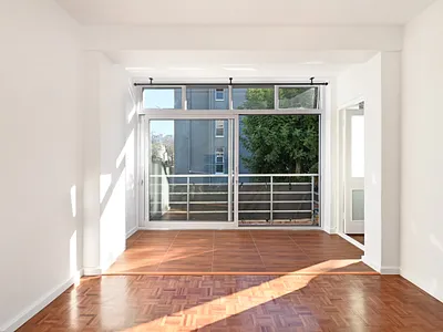 2 Bedroom Apartment To Rent in Cape Town - Q0c8.webp