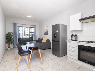 1 Bedroom Apartment To Rent in Blouberg - 8fKP.webp