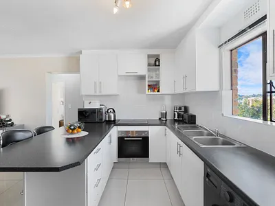 2 Bedroom Apartment For Sale in Kempton Park - ujZN.webp