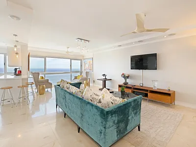 2 Bedroom Apartment To Rent in Cape Town - n3mm.webp